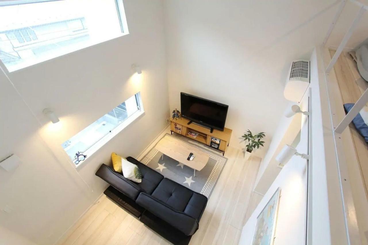 Apartment Building A101 / Vacation 1276